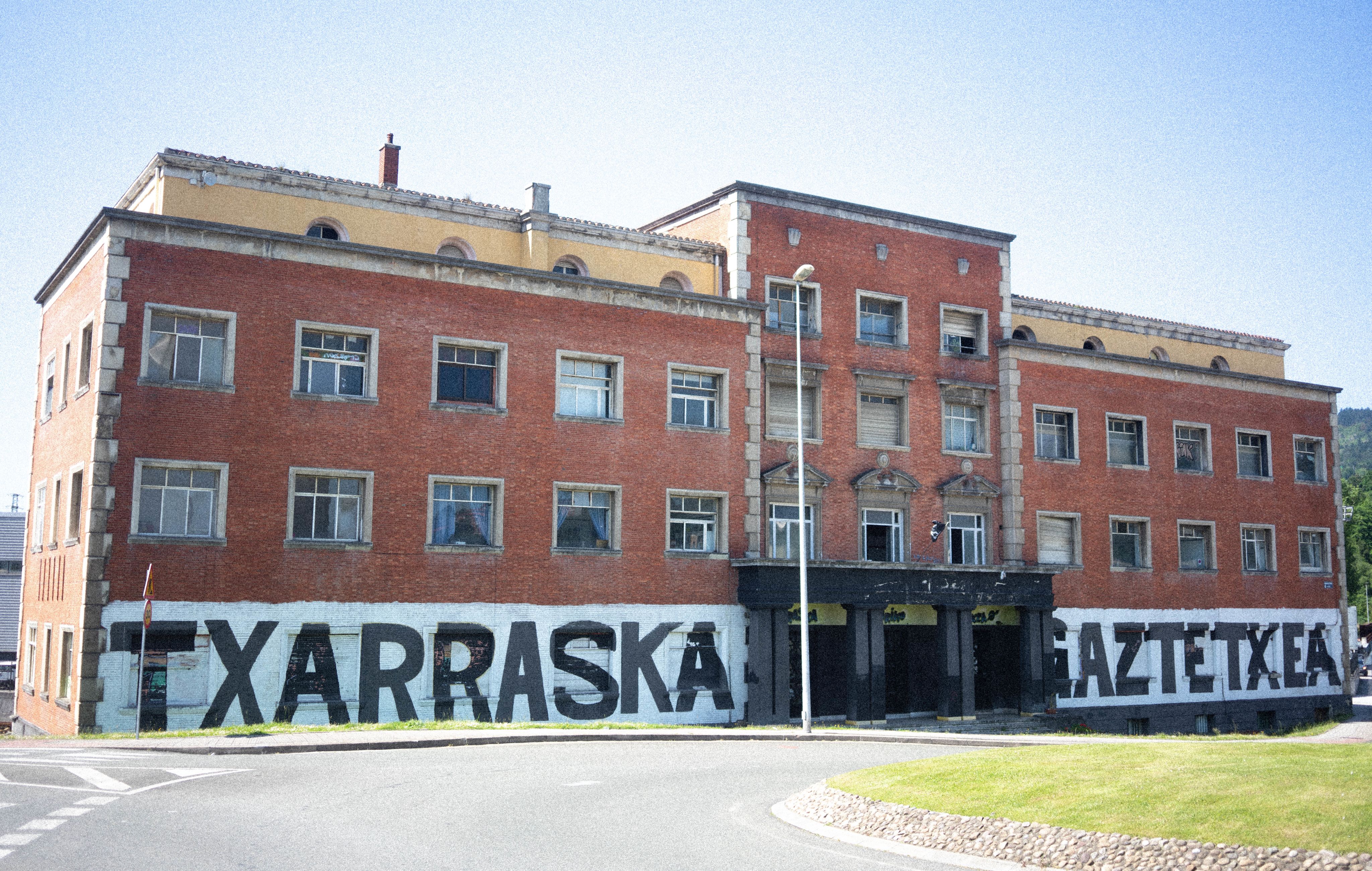 Le Txarraska Gaztetxea, dans la commune de Basauri, est ouvert depuis 26 ans. Photo Jean Rémond