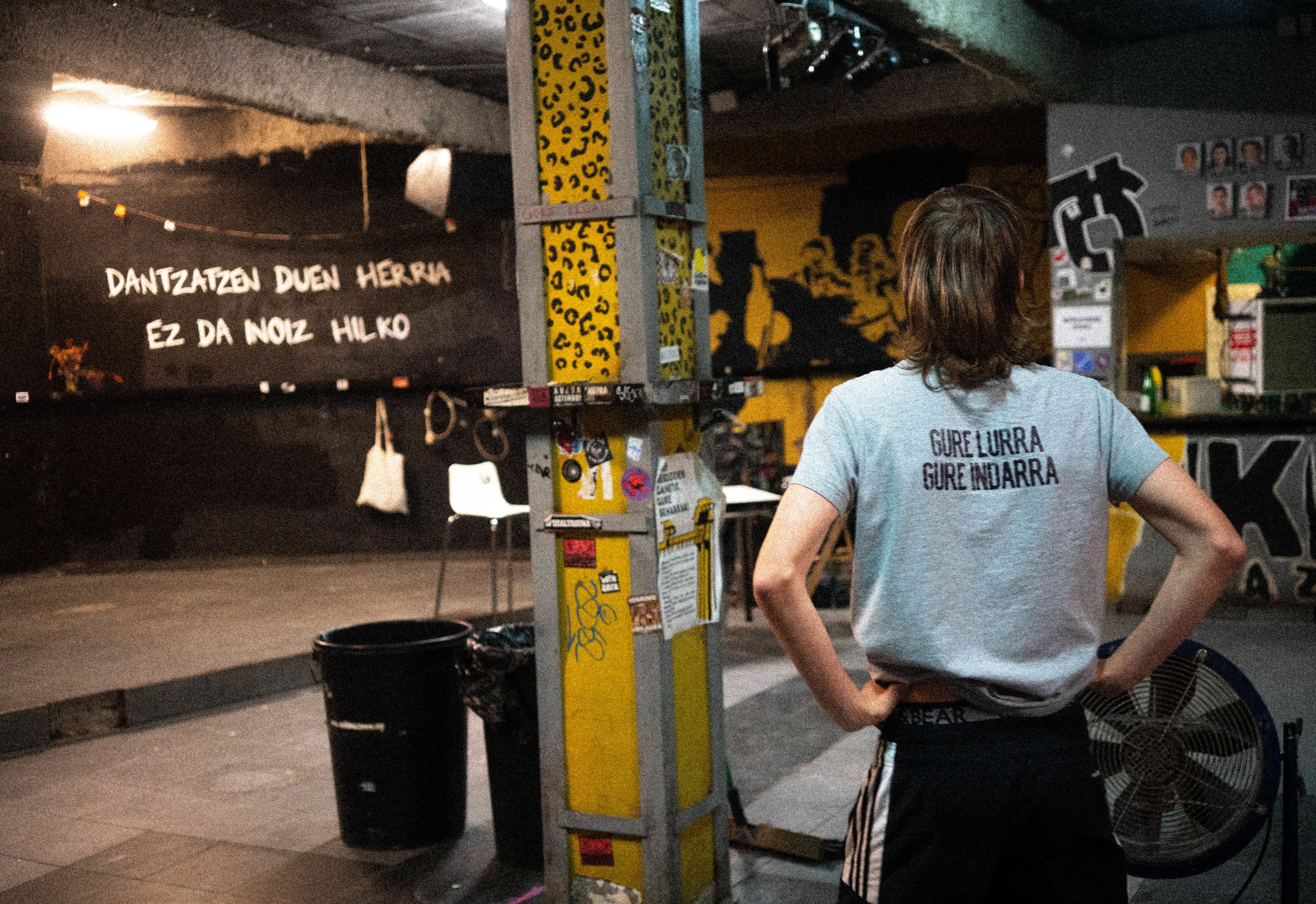 Natxito à 21 ans, il est étudiant et membre actif du 7 Katu Gaztetxe. Photo : Jean Rémond.